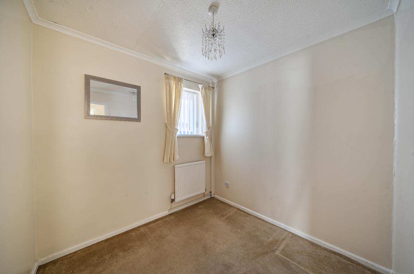 St Peters Avenue, Fforestfach, Swansea, SA5 5BX